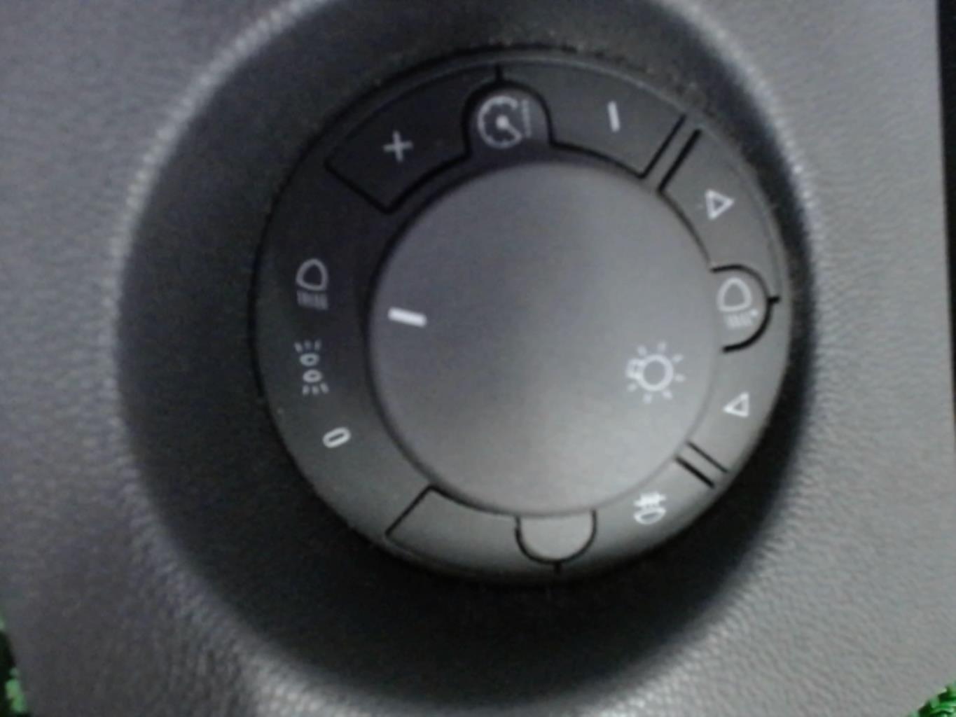 Commande de phare OPEL CORSA D PHASE 1 Diesel - 1