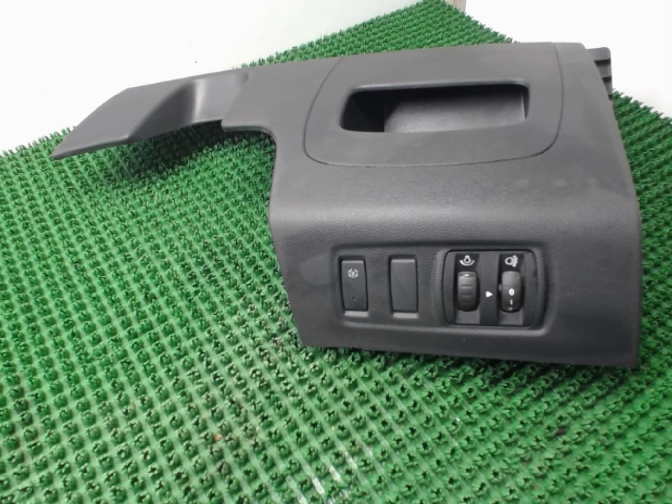 Commande de reglage hauteur de phare RENAULT CLIO 4 PHASE 2 Diesel - 1