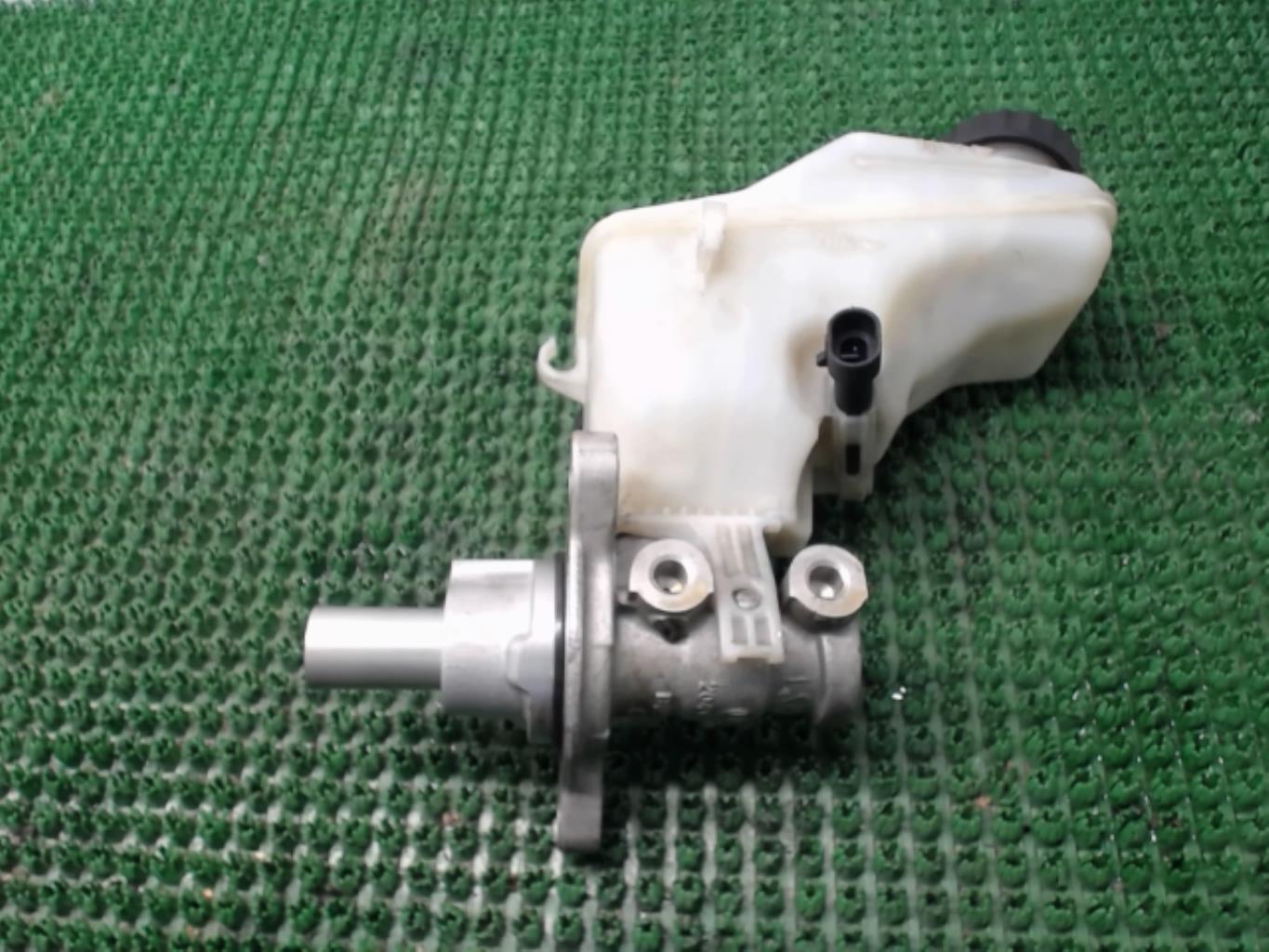 Maitre cylindre (freinage) OPEL CORSA D PHASE 1 Diesel - 1