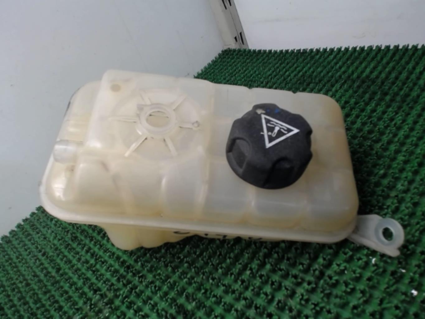 Vase d'expansion CITROEN C5 2 Diesel - 1