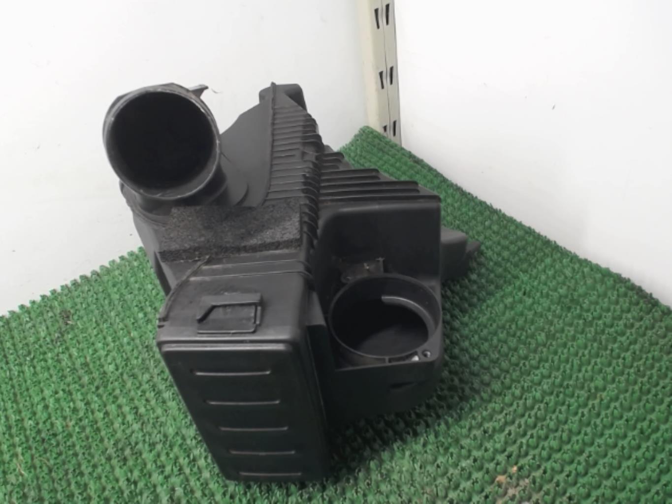 Boite a air RENAULT CLIO 3 PHASE 2 BREAK Diesel - 1