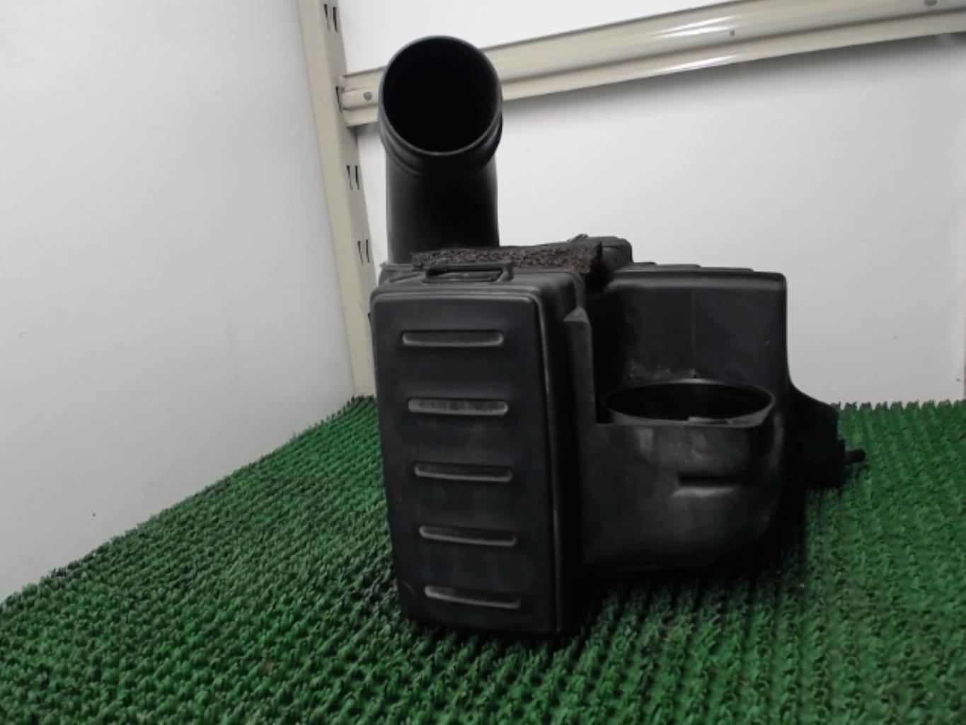Boite a air RENAULT CLIO 3 PHASE 2 BREAK Diesel - 1
