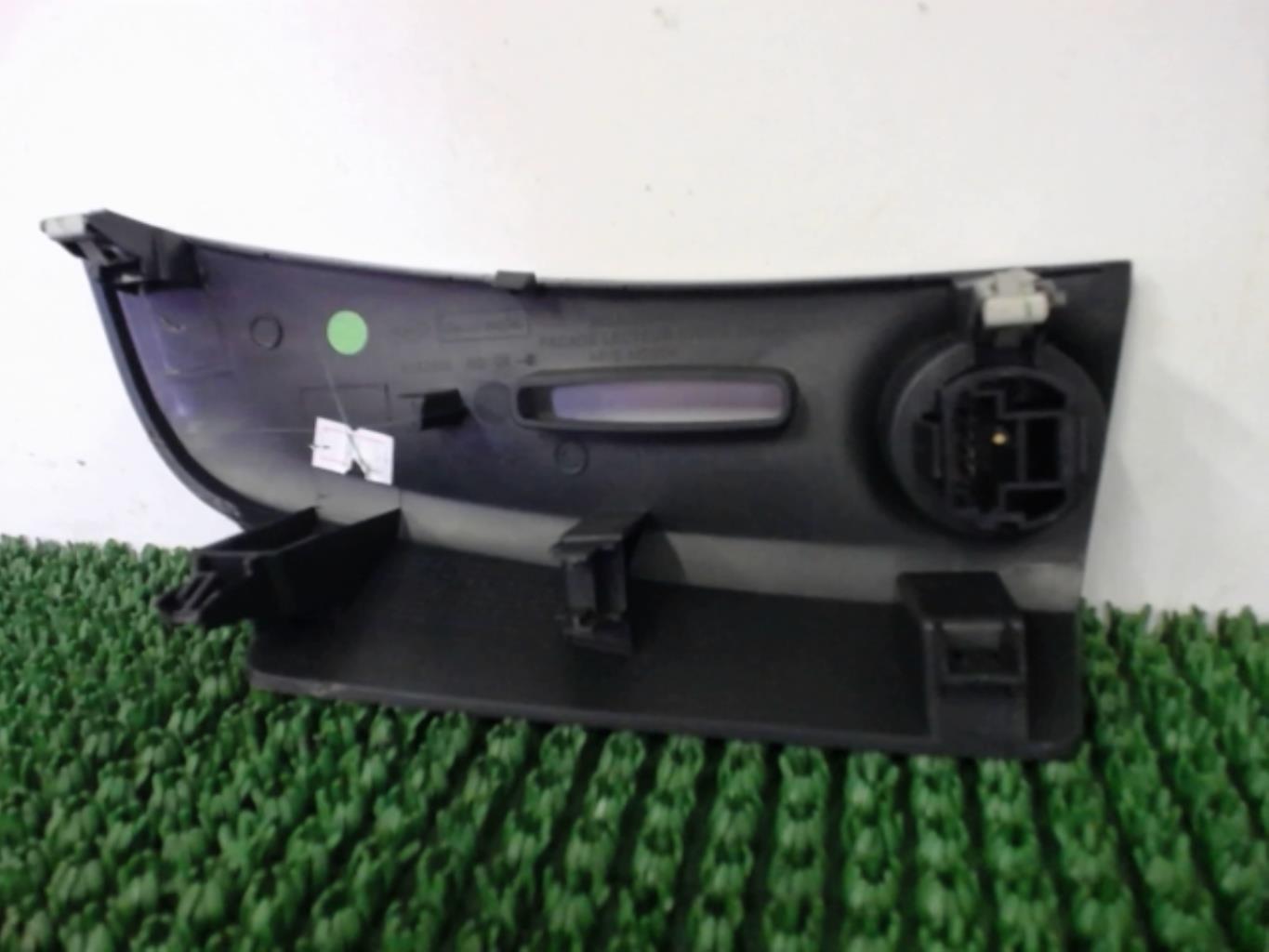 Bouton de demarrage RENAULT CLIO 4 PHASE 2 Diesel - 1