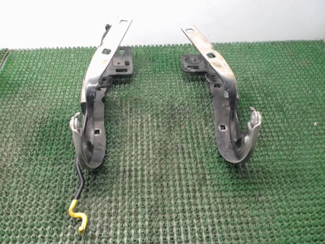 Charniere de capot PEUGEOT 3008 PHASE 1 Diesel - 1