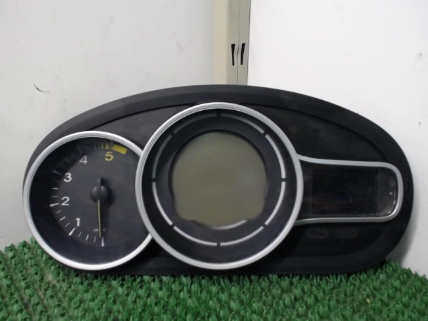 Compteur RENAULT MEGANE 3 PHASE 1 Diesel - 1