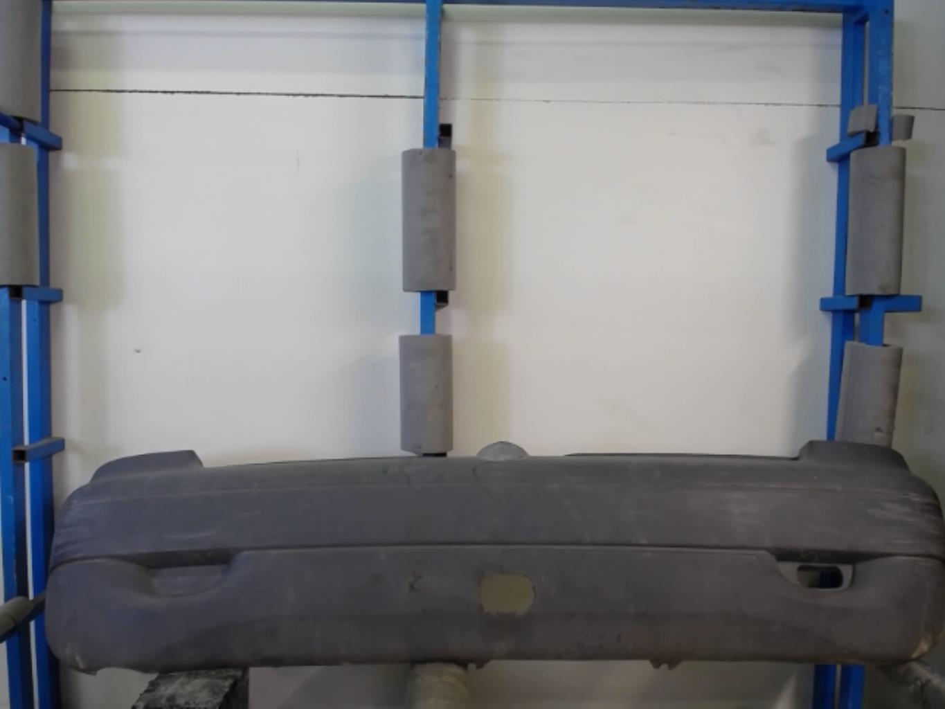 Pare choc arriere RENAULT TWINGO 1 PHASE 1 Essence - 1