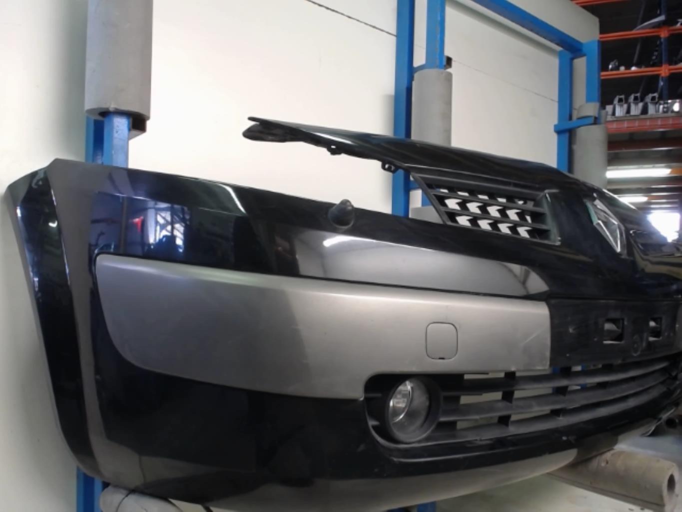 Pare choc avant RENAULT MEGANE 2 PHASE 1 Diesel - 1