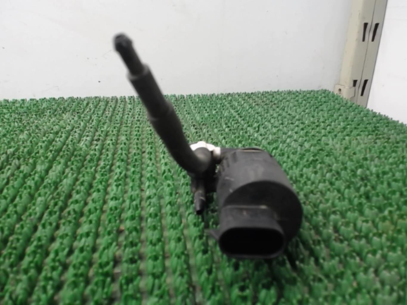 Pompe lave glace avant RENAULT TWINGO 1 PHASE 1 Essence - 1