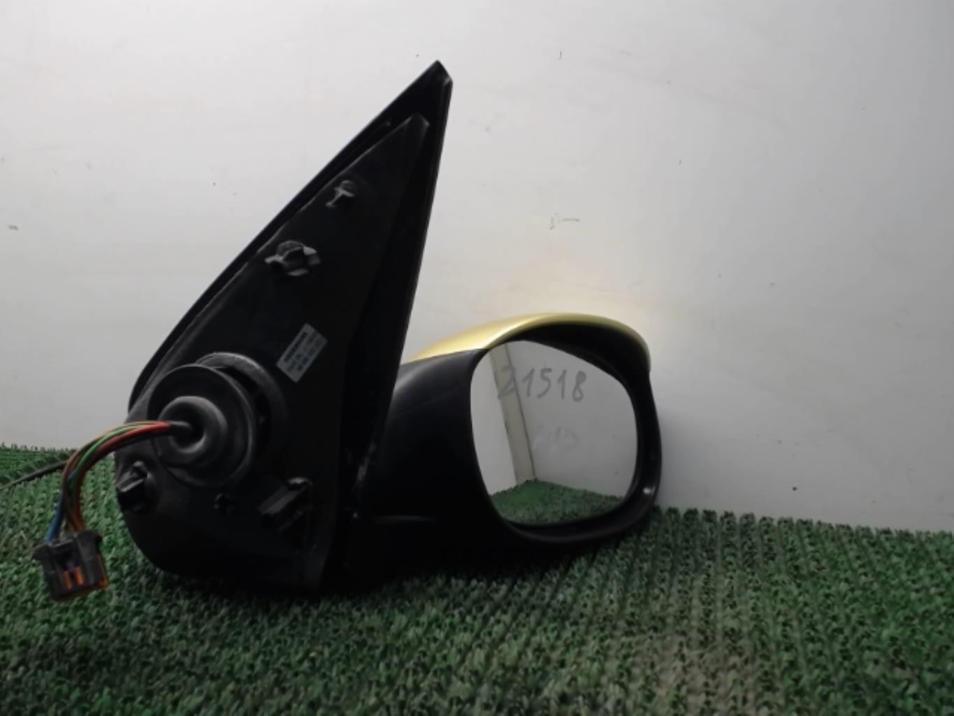 Retroviseur droit PEUGEOT 206 PHASE 1 BREAK Essence - 1