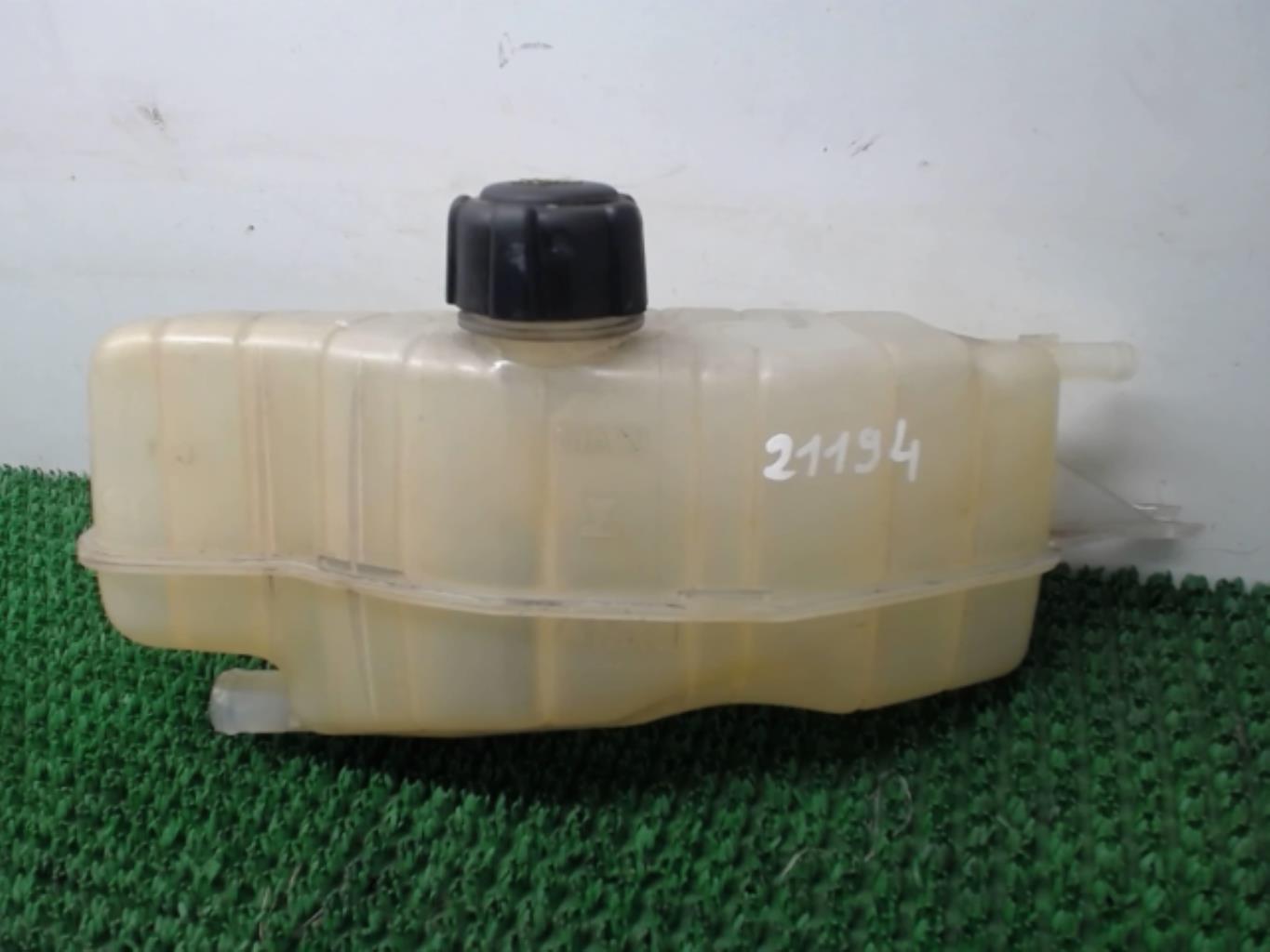 Vase d'expansion RENAULT CLIO 3 PHASE 2 Diesel - 1