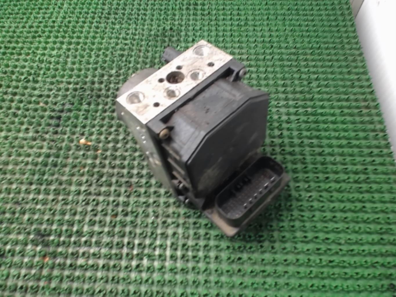Bloc ABS (freins anti-blocage) CITROEN C8 Diesel - 1
