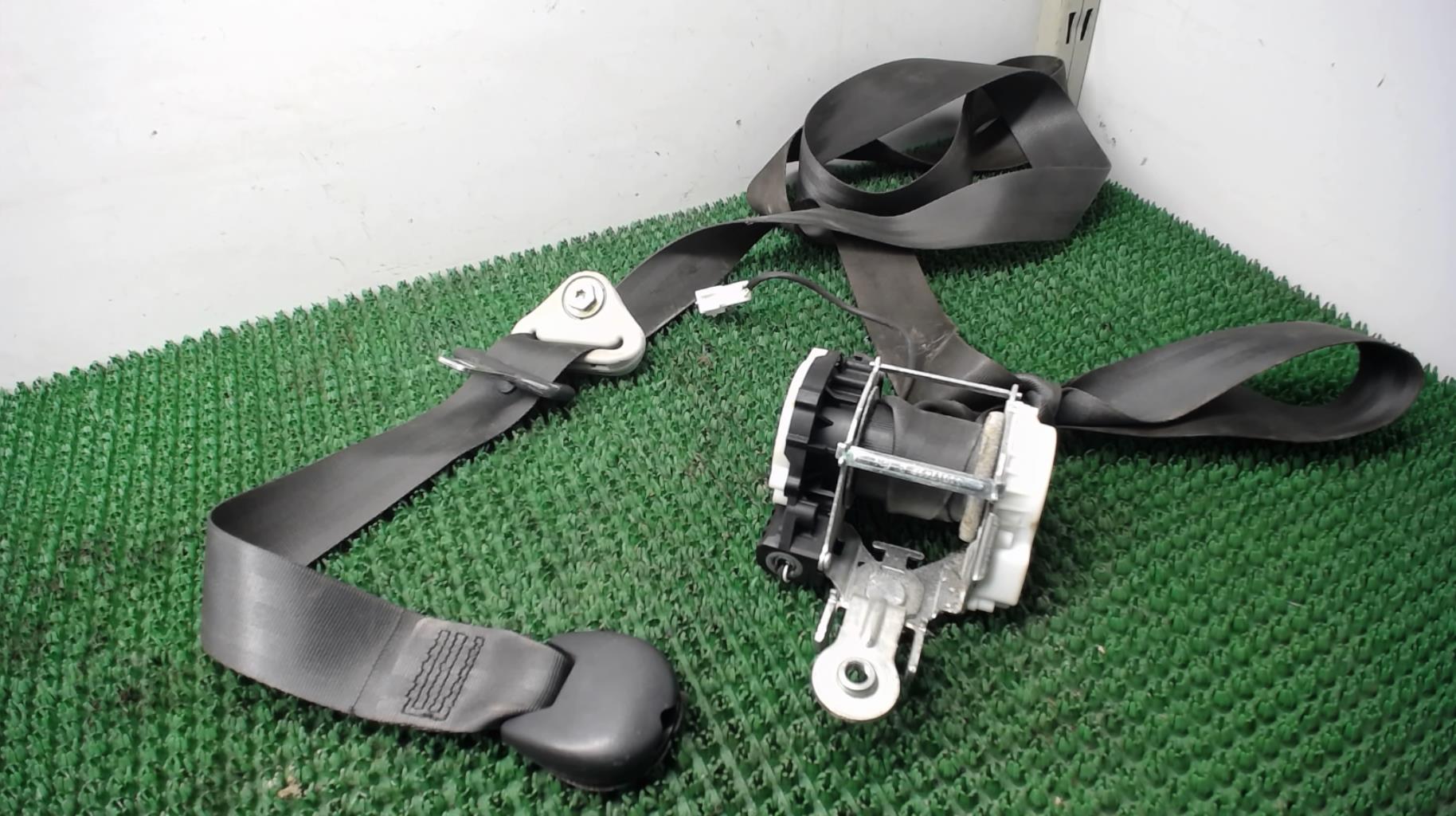 Ceinture avant gauche RENAULT MODUS PHASE 2 Essence - 1