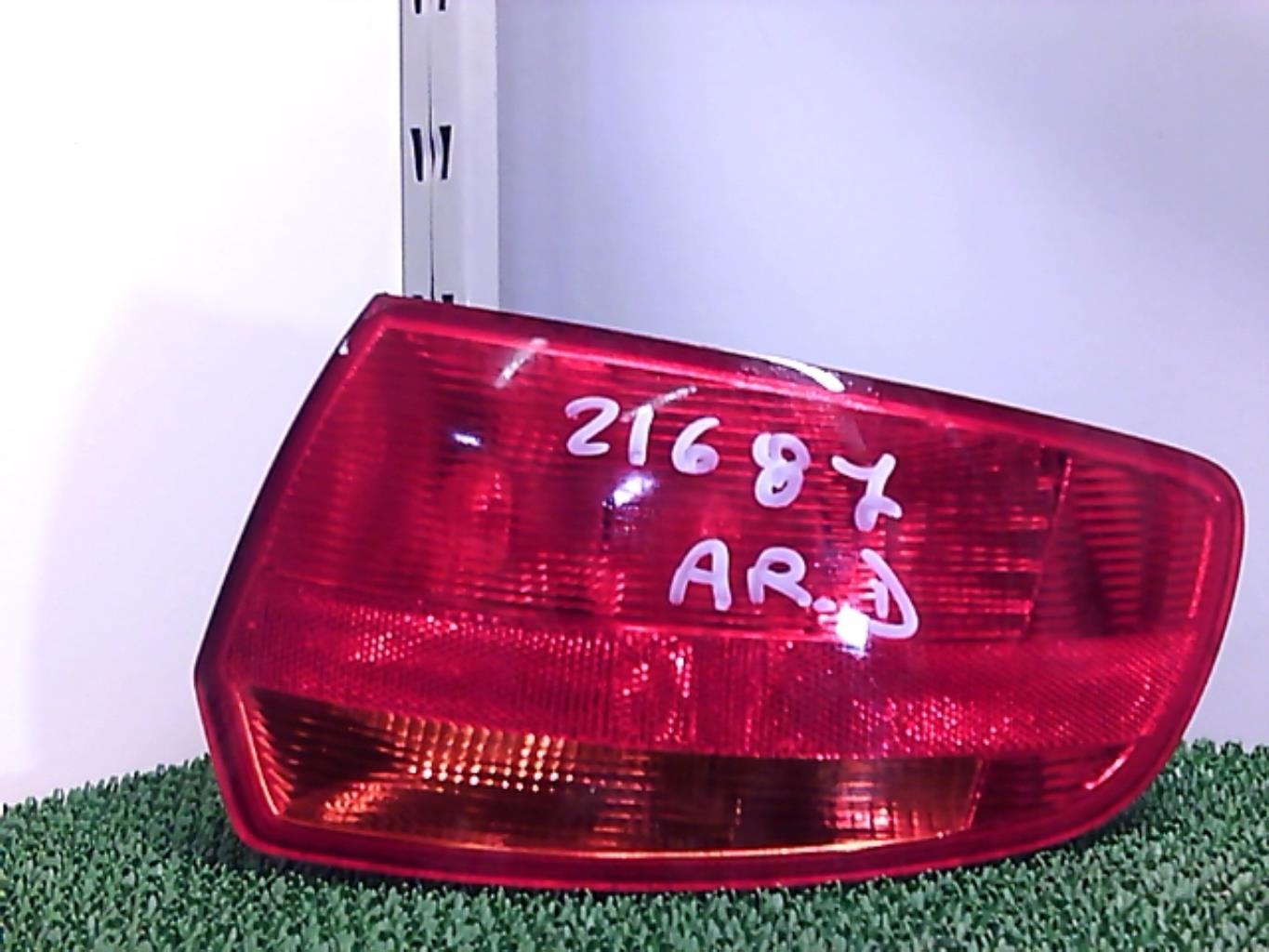 Feu arriere principal droit (feux) AUDI A3 2 SPORTBACK PHASE 1 Diesel - 1