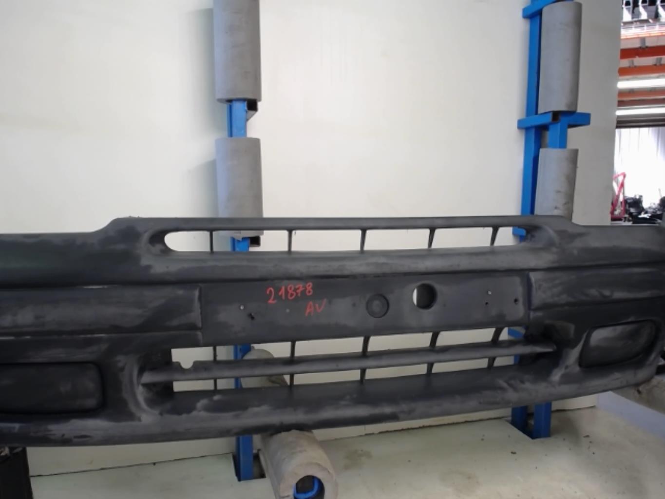 Pare choc avant RENAULT CLIO 1 PHASE 3 Diesel - 1