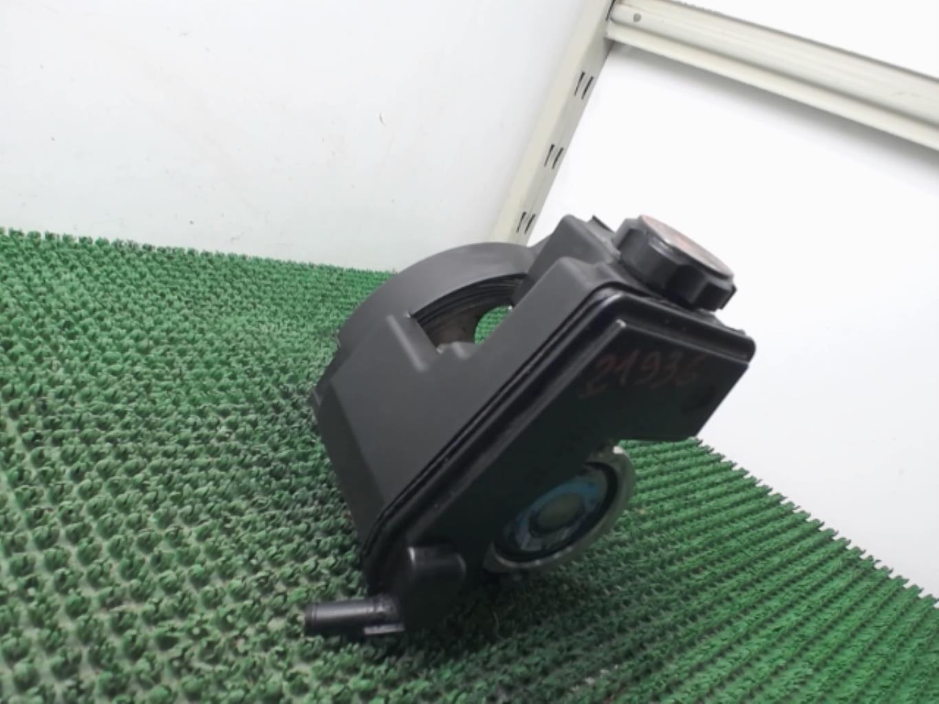 Pompe de direction PEUGEOT 206 PHASE 1 Diesel - 1