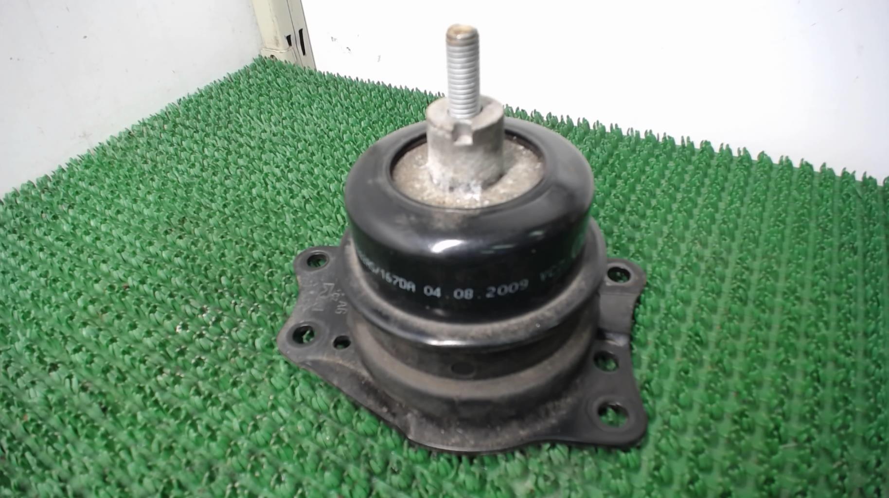 Support moteur droit VOLKSWAGEN FOX Essence - 1