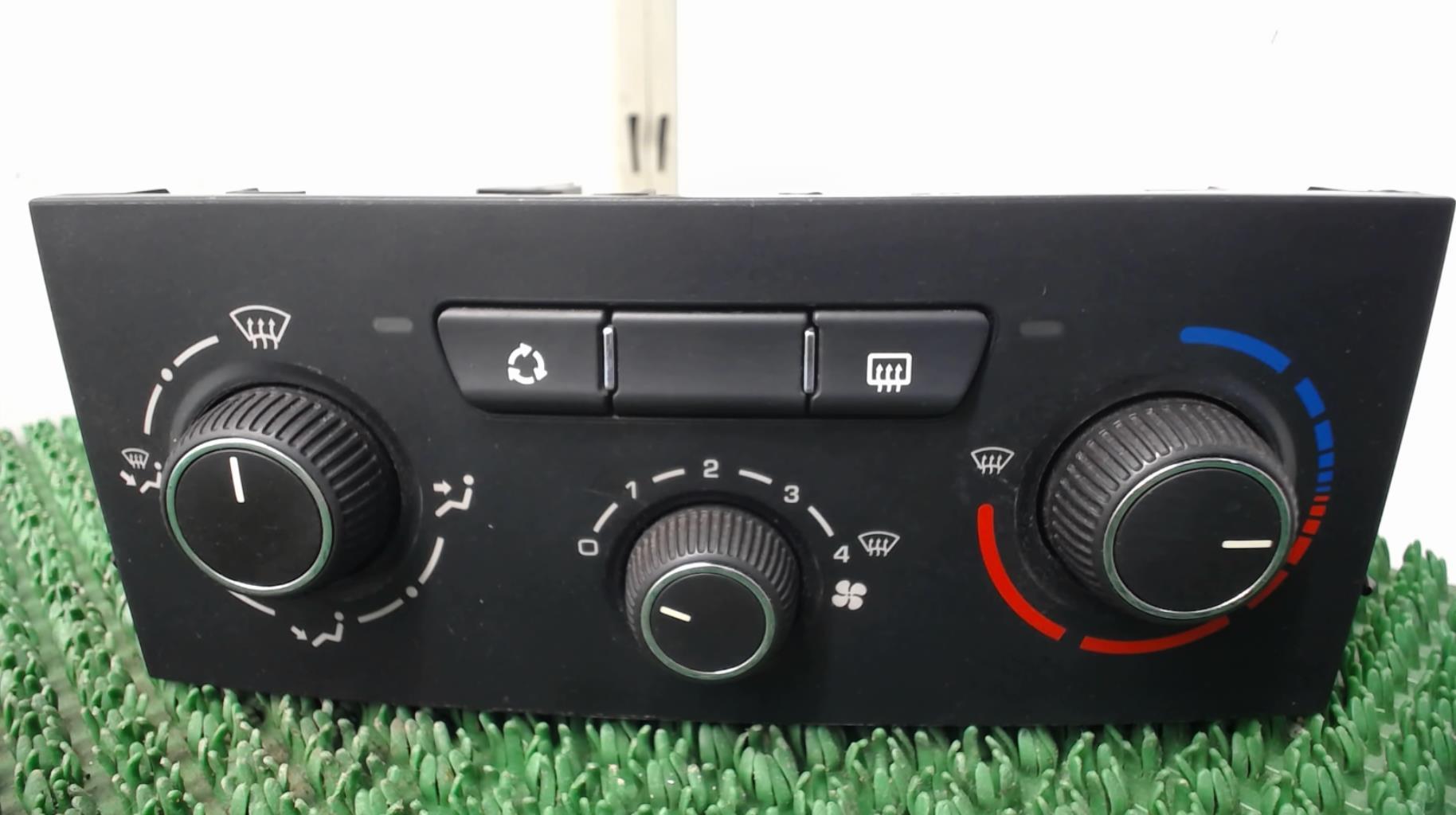 Commande chauffage PEUGEOT 207 Diesel - 1