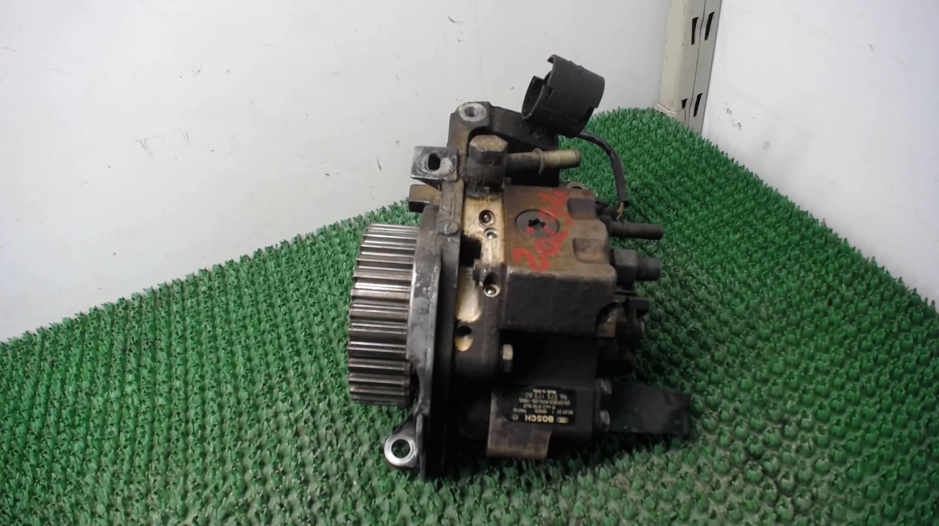Pompe haute pression PEUGEOT 206 PHASE 1 Diesel - 1
