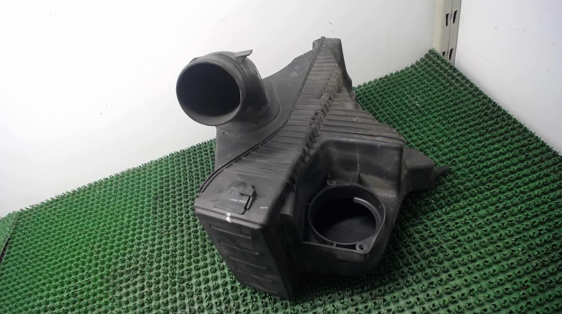 Boite a air RENAULT CLIO 3 PHASE 1 Diesel - 1