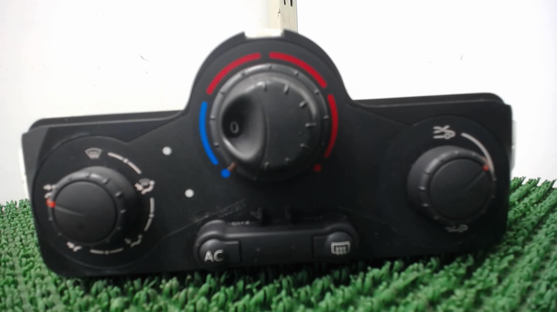 Commande chauffage RENAULT CLIO 3 PHASE 1 Diesel - 1