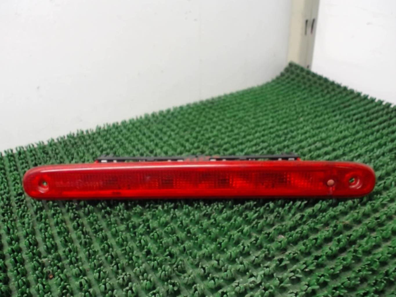 Feu arriere stop central PEUGEOT 107 PHASE 1 Diesel - 1