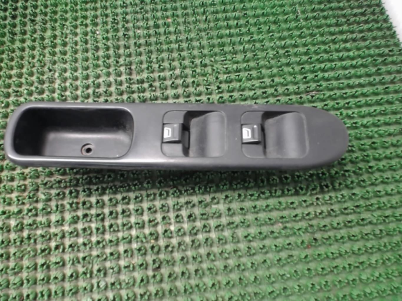 Interrupteur de leve vitre PEUGEOT 307 PHASE 1 Diesel - 1