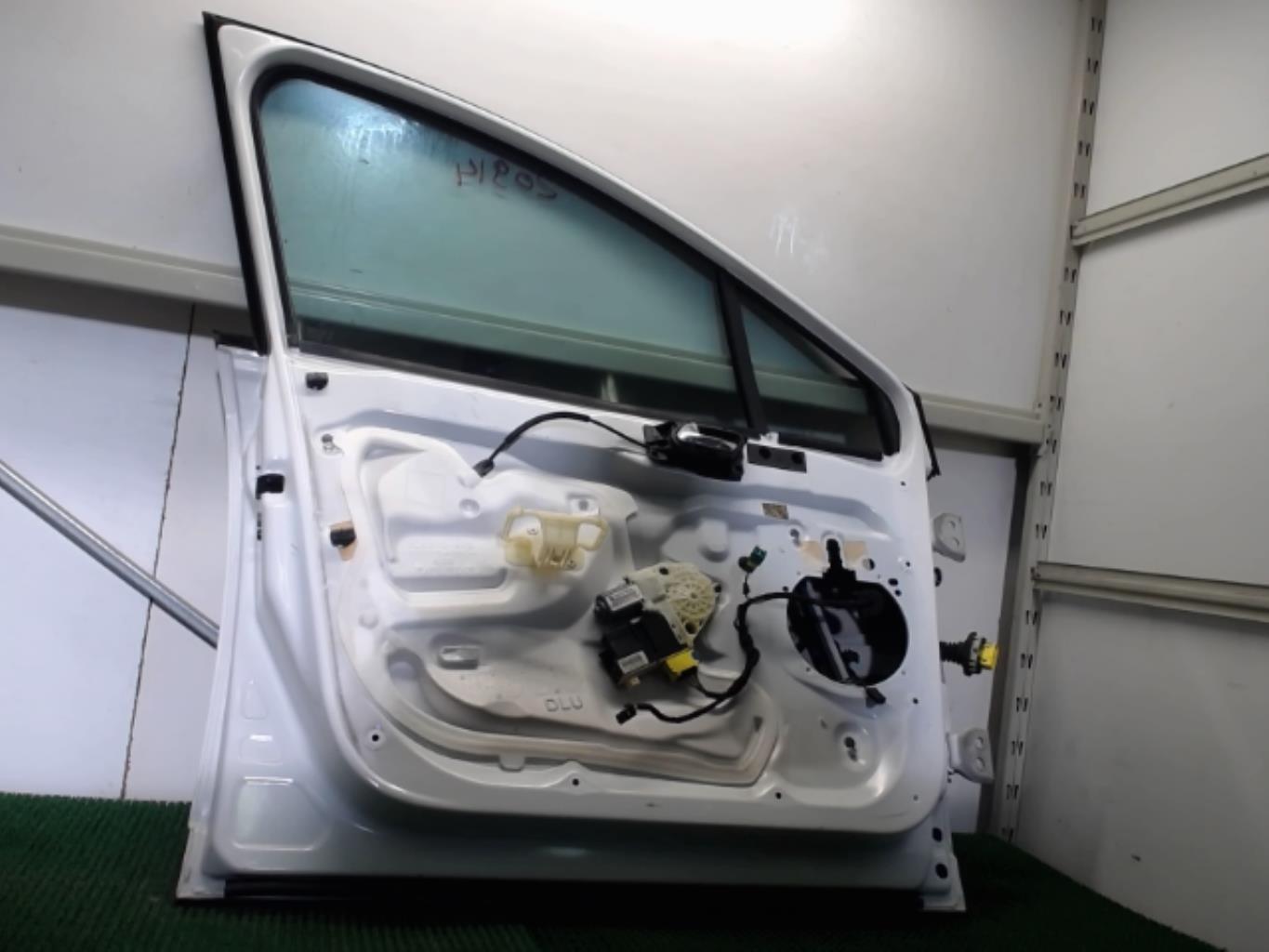 Porte avant gauche CITROEN C4 1 PHASE 2 Diesel - 1