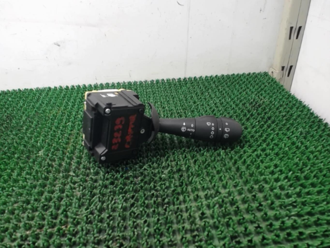 Commodo d'essuie glaces RENAULT CAPTUR 1 PHASE 1 Diesel - 1