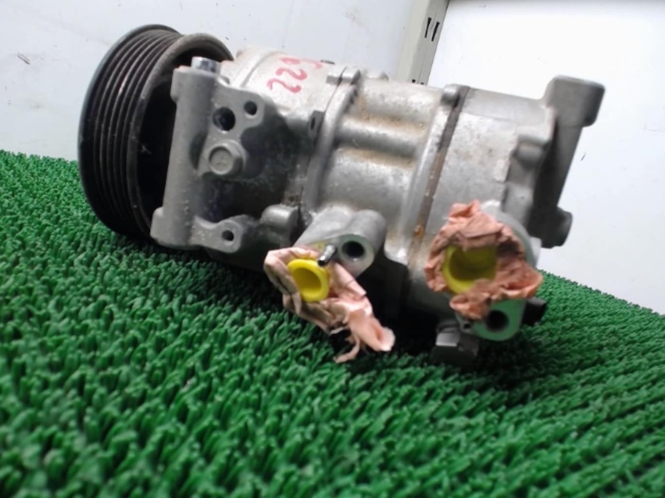 Compresseur clim VOLKSWAGEN TOURAN 3 Diesel - 1