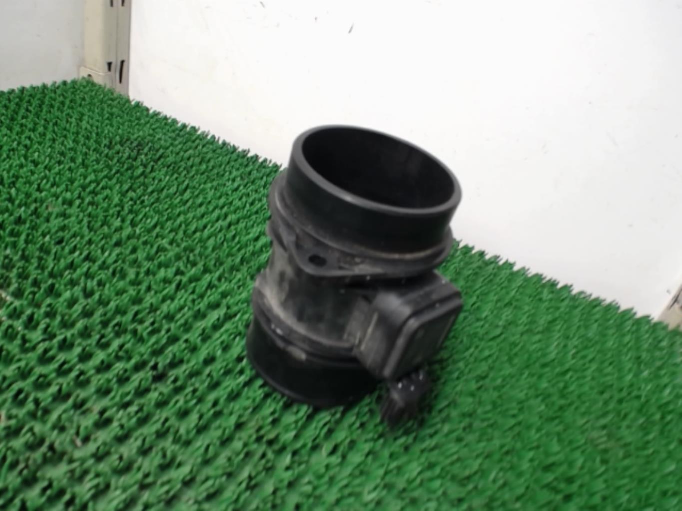 Debitmetre RENAULT MEGANE 3 PHASE 1 Diesel - 1