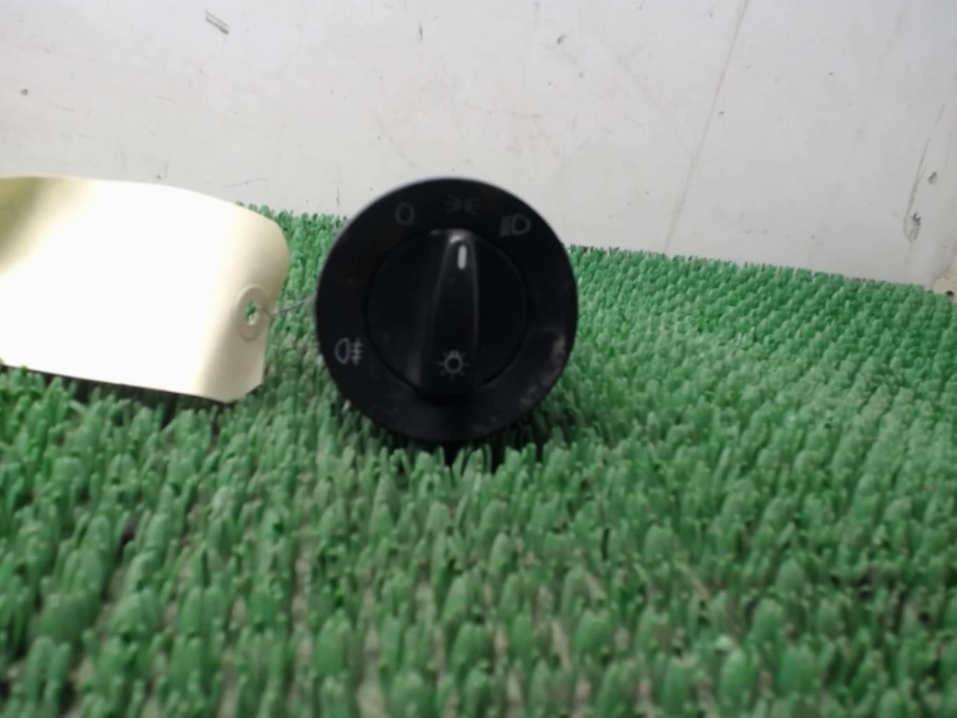 Commande de reglage hauteur de phare VOLKSWAGEN BORA Diesel - 1