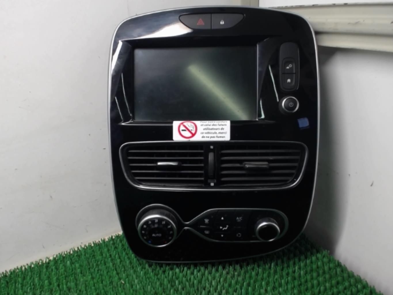 Ecran GPS RENAULT CLIO 4 PHASE 2 Diesel - 1