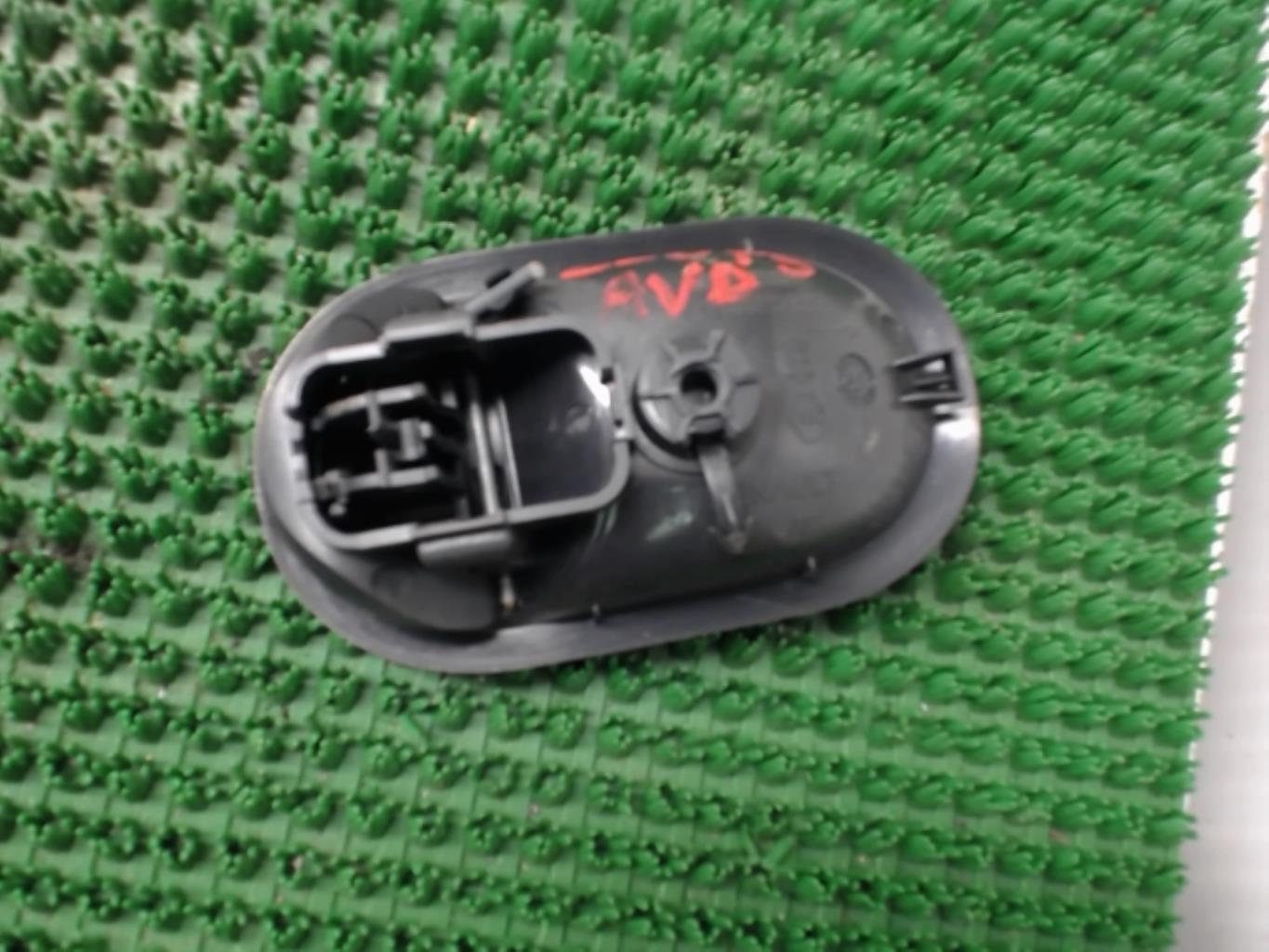 Poignee interieur avant droit RENAULT TWINGO 2 PHASE 1 Diesel - 1