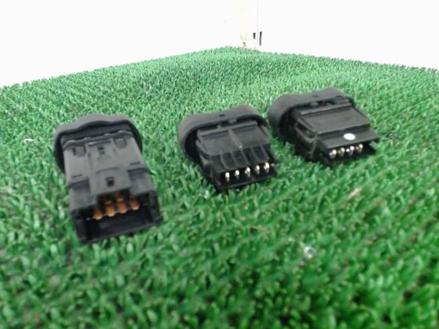 Bouton de warning DACIA SANDERO 1 Diesel - 1