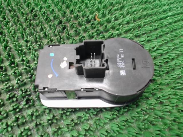 Commande de phare OPEL CORSA D PHASE 1 Essence - 1