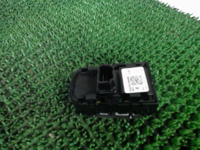 Commande retroviseurs RENAULT CLIO 4 PHASE 2 Diesel - 1