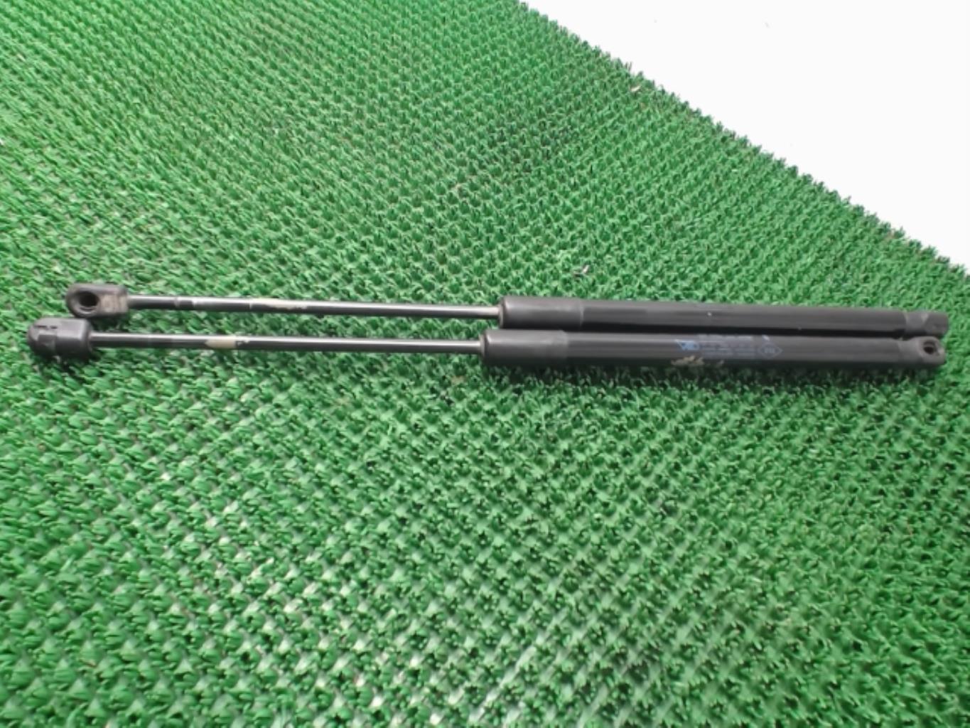 Verin de coffre RENAULT MEGANE 3 PHASE 1 BREAK Diesel - 1