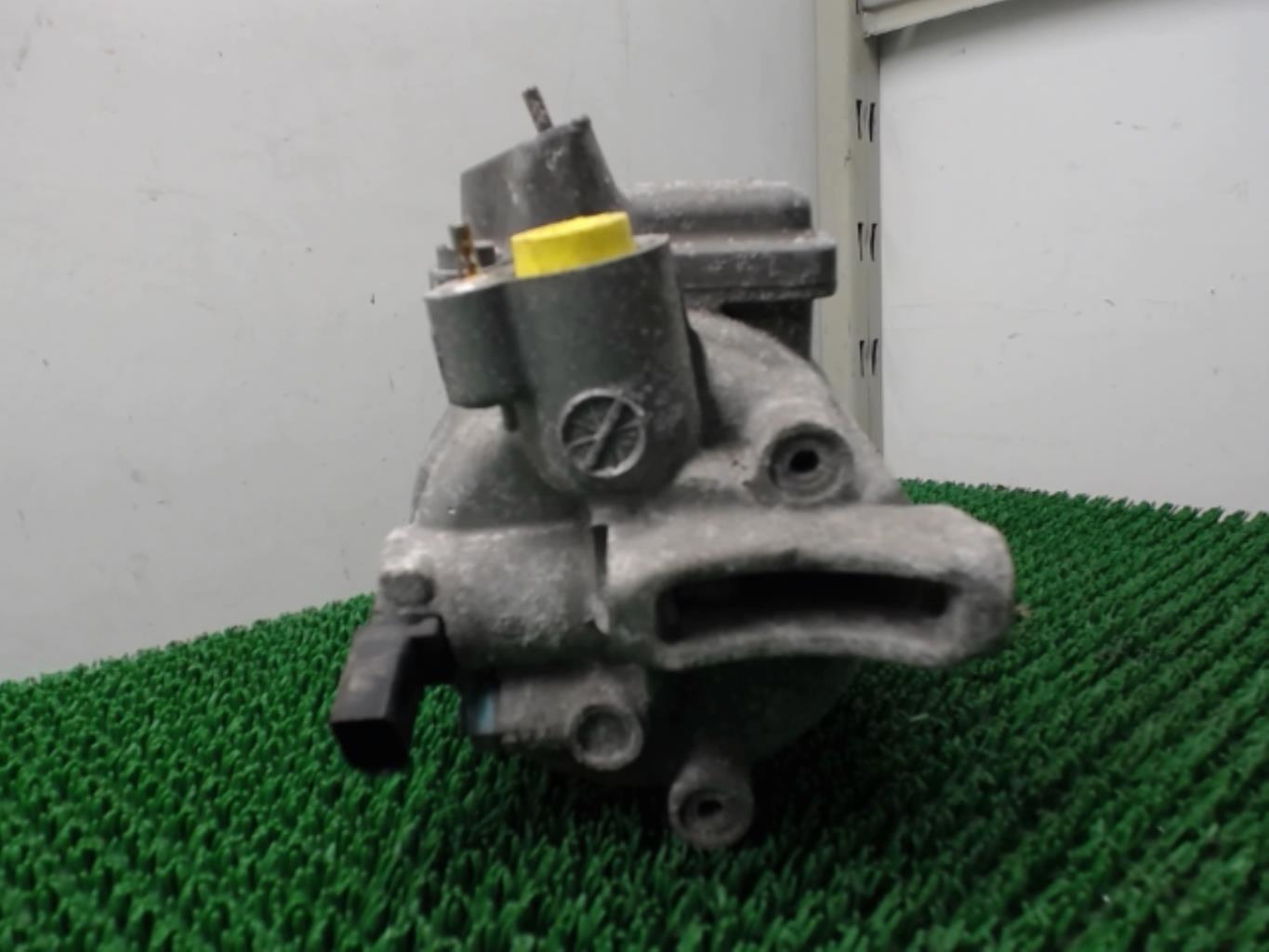 Compresseur clim VOLKSWAGEN POLO 5 PHASE 1 Diesel - 1