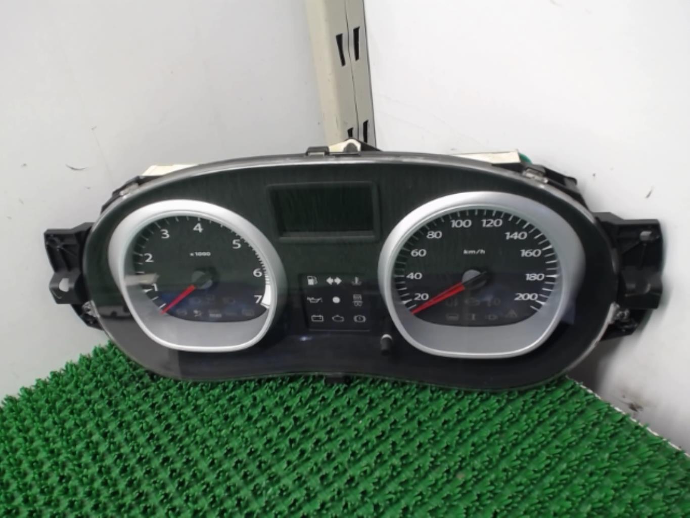 Compteur DACIA DUSTER 1 PHASE 1 Diesel - 1