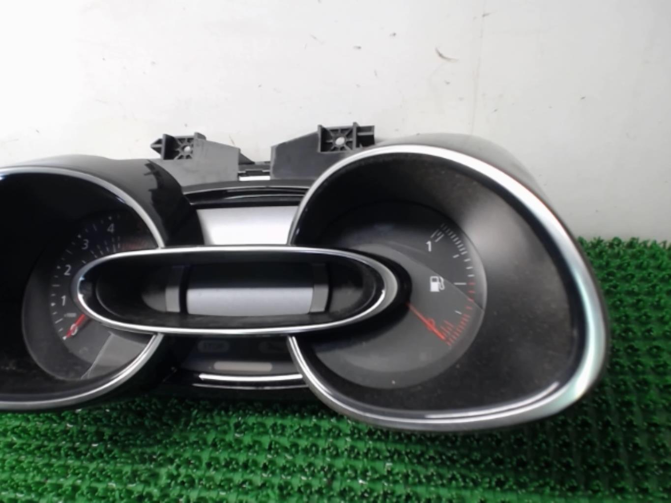 Compteur RENAULT CLIO 4 PHASE 2  - 1