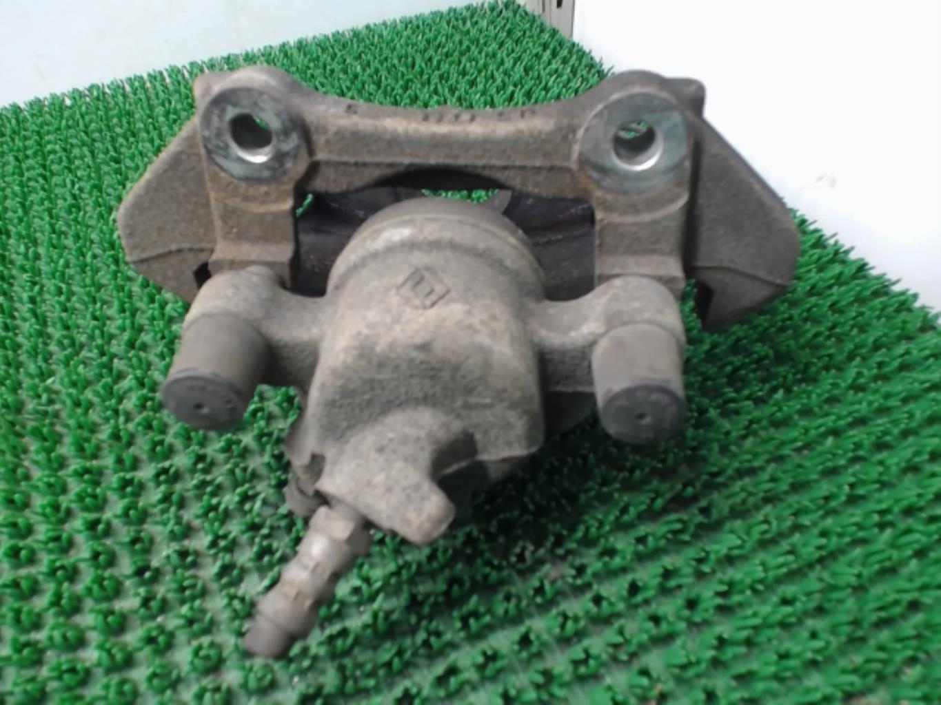 Etrier avant droit (freinage) RENAULT CLIO 4 PHASE 1 Diesel - 1