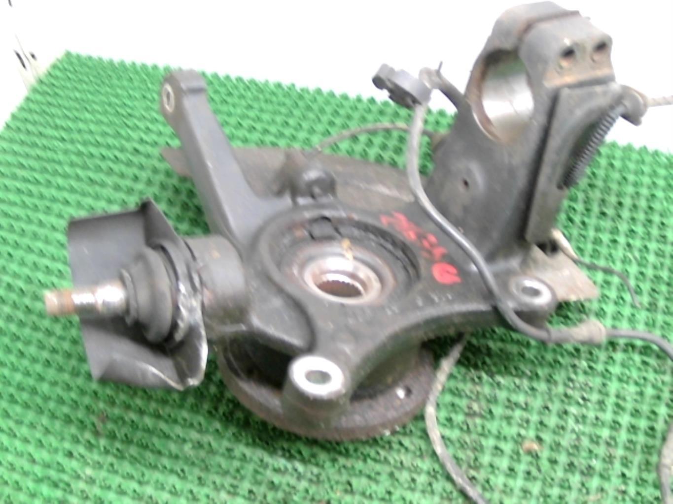 Moyeu avant gauche AUDI A3 1 PHASE 1 Diesel - 1