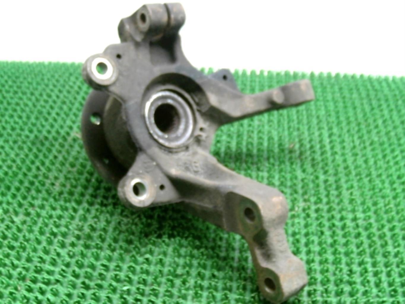 Moyeu avant gauche RENAULT CLIO 3 PHASE 1 Diesel - 1