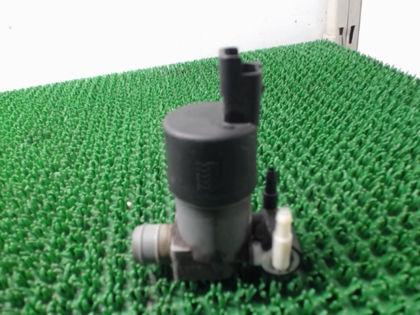Pompe lave glace avant DACIA DUSTER 1 PHASE 1 Diesel - 1