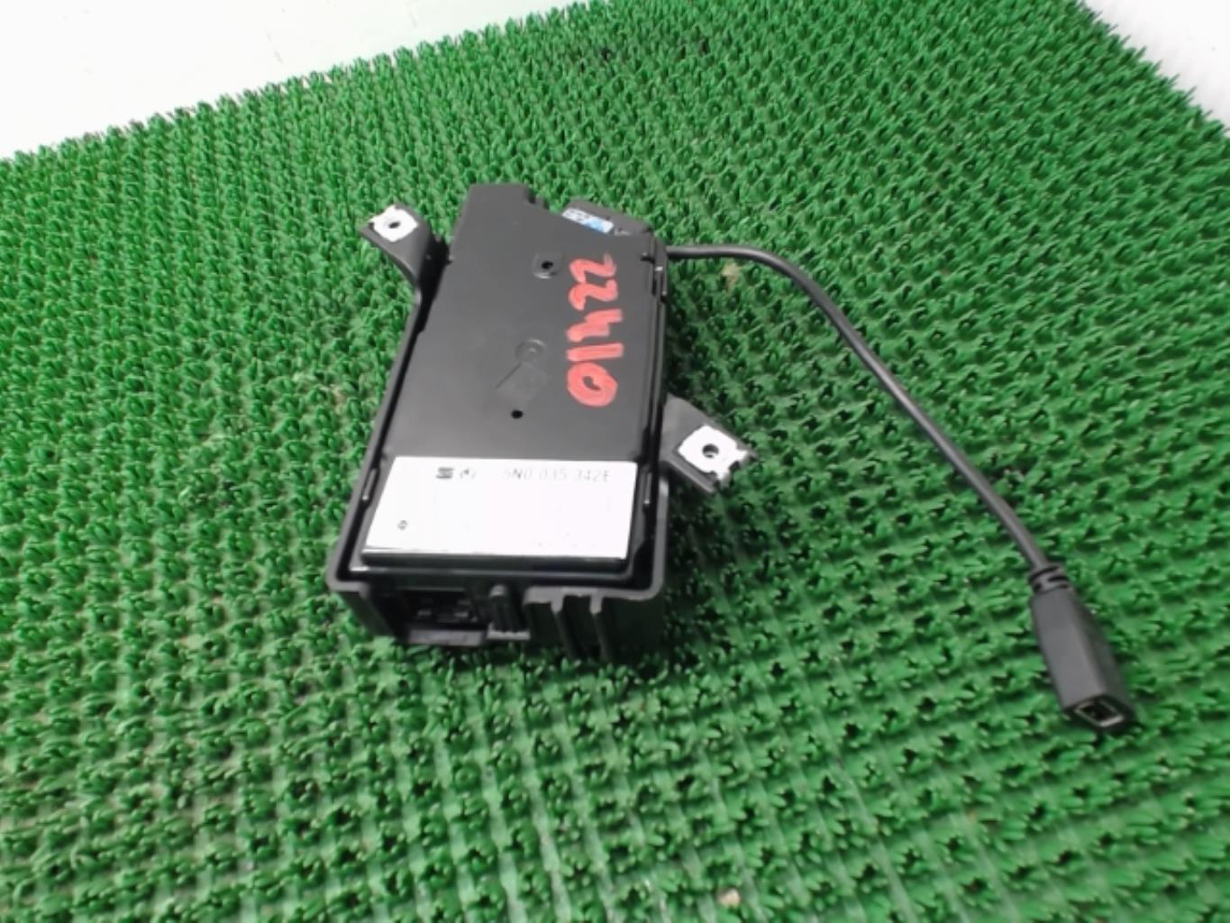 Prise port USB VOLKSWAGEN POLO 5 PHASE 1 Diesel - 1