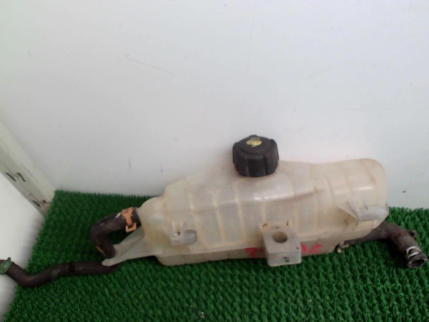Vase d'expansion RENAULT CLIO 3 PHASE 1 Diesel - 1