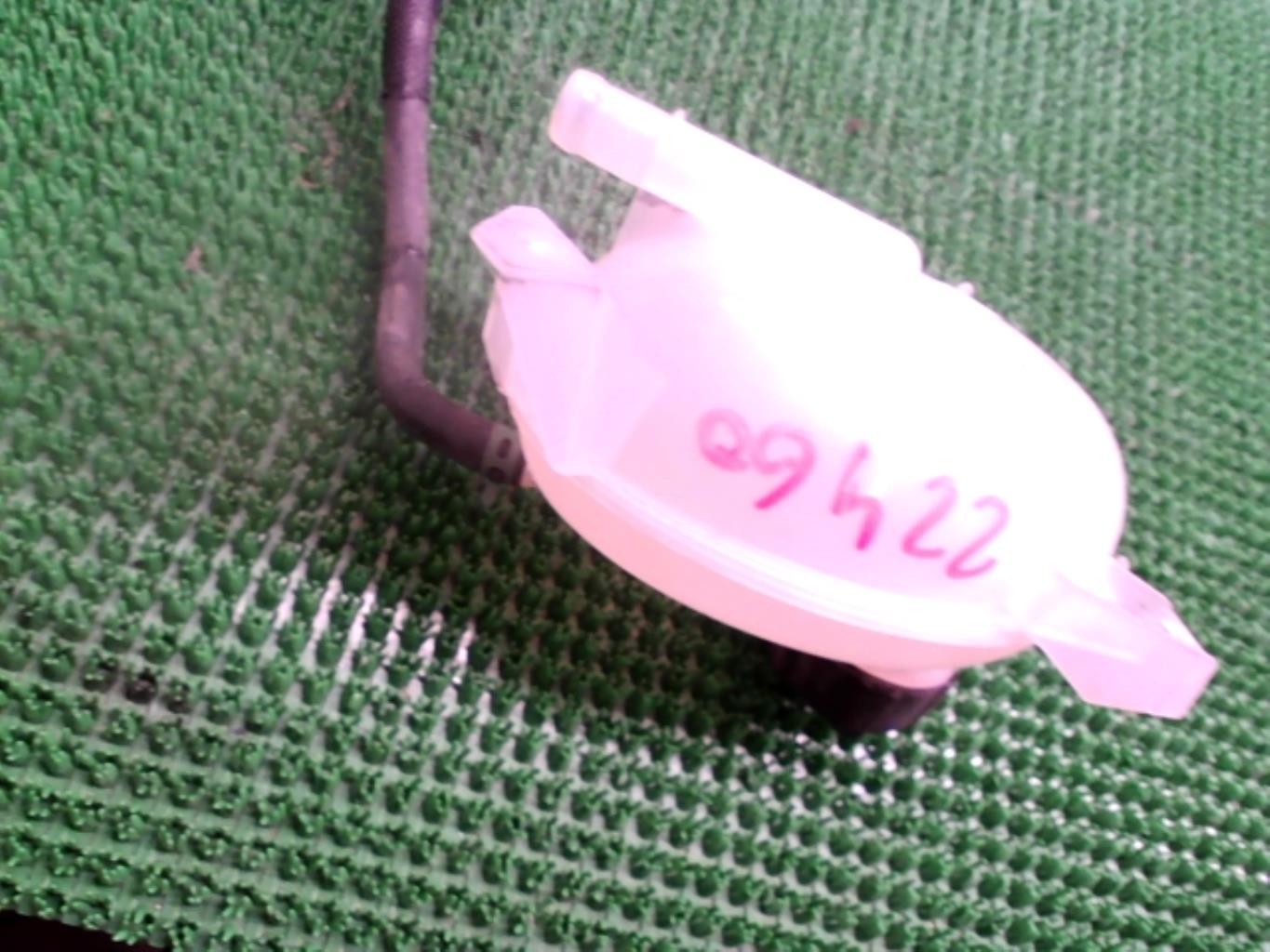 Vase d'expansion RENAULT CLIO 4 PHASE 1 Diesel - 1