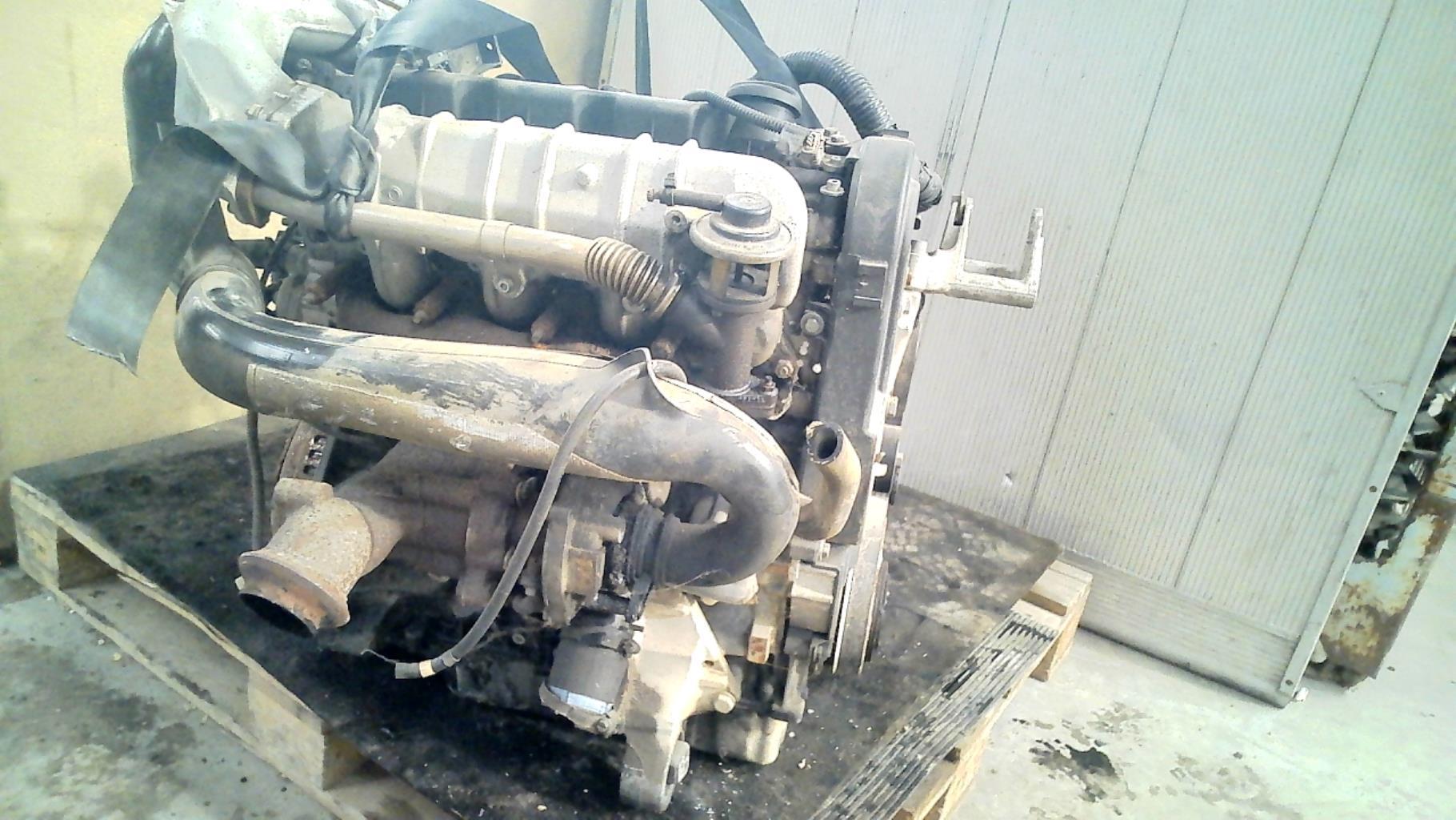 Moteur PEUGEOT 406 PHASE 1 Diesel - 1