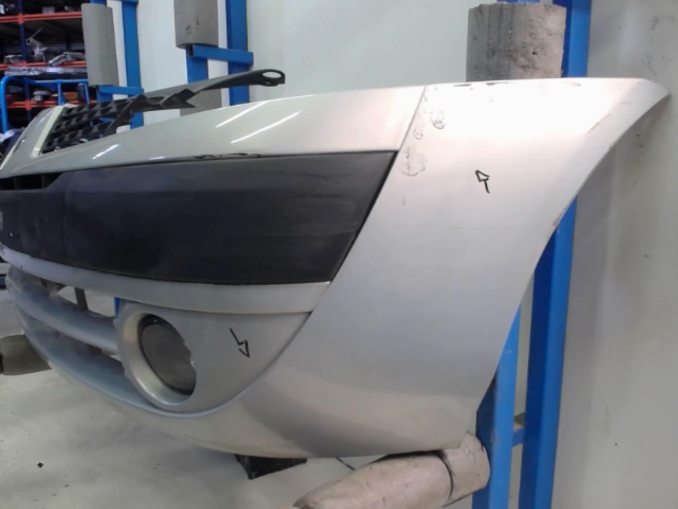 Pare choc avant RENAULT CLIO 2 PHASE 2 Diesel - 1