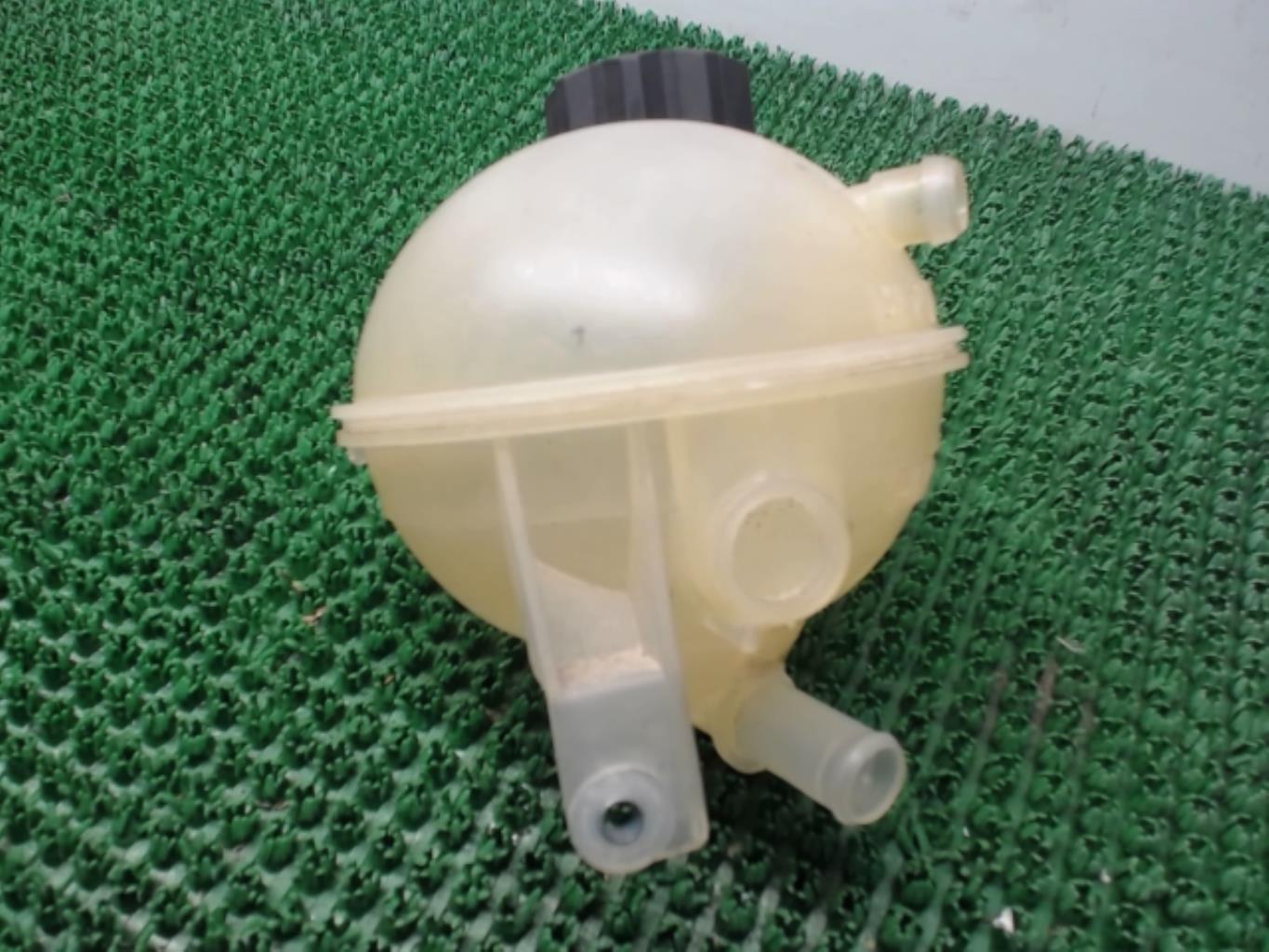 Vase d'expansion PEUGEOT 308 1 PHASE 1 Diesel - 1